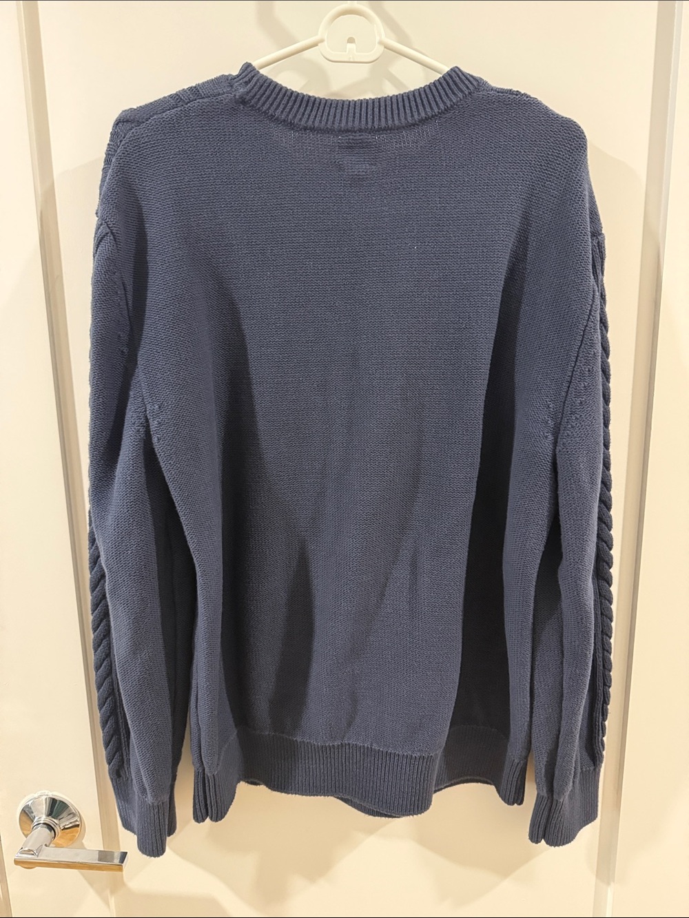 GAP Men’s Slate Blue Cable Crewneck Sweater - Picture 3 of 4